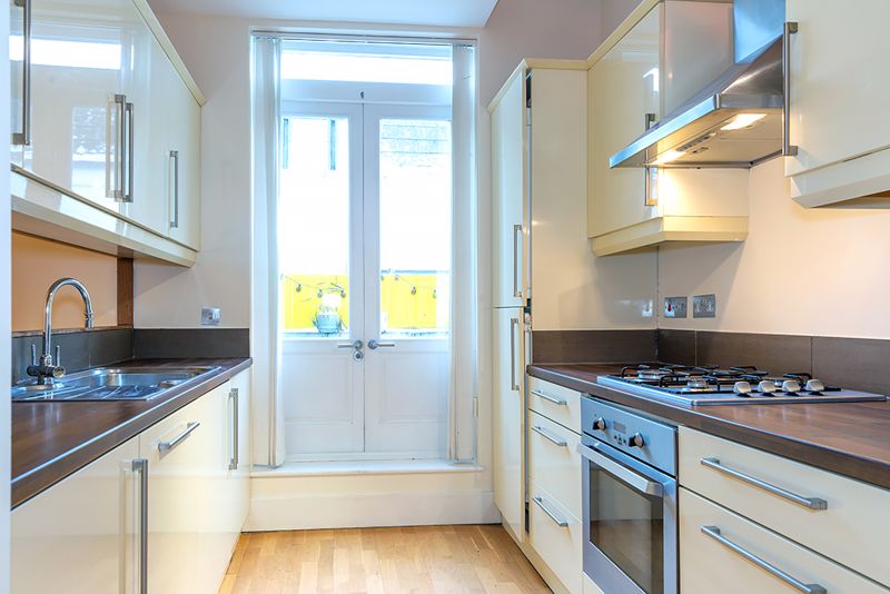 Kitchen- click for photo gallery